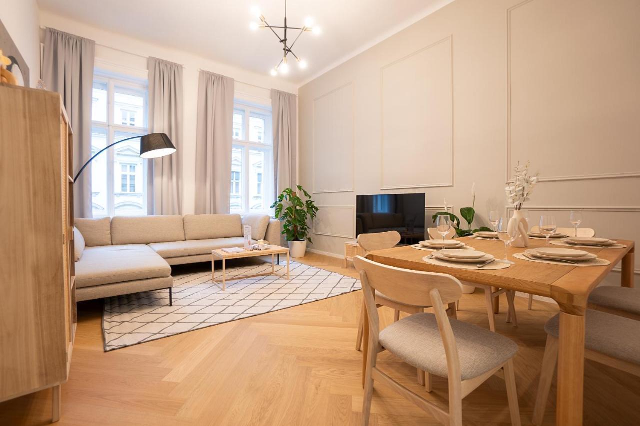 Spacious 110М2 Flat In The City Center เวียนนา ภายนอก รูปภาพ
