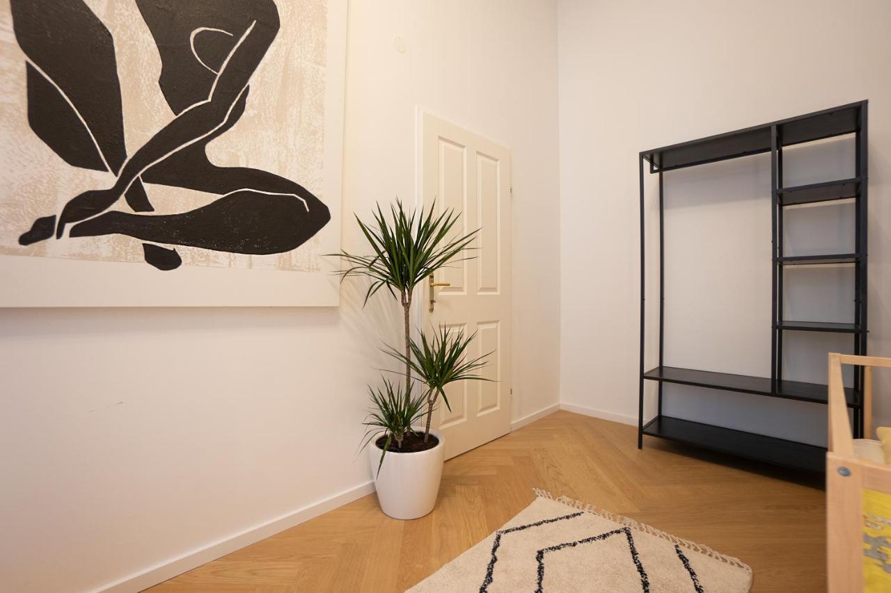 Spacious 110М2 Flat In The City Center เวียนนา ภายนอก รูปภาพ