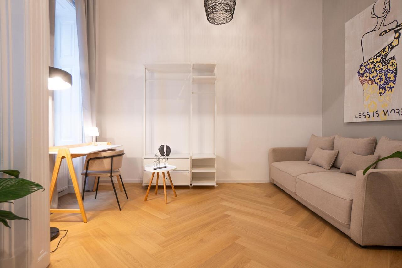 Spacious 110М2 Flat In The City Center เวียนนา ภายนอก รูปภาพ