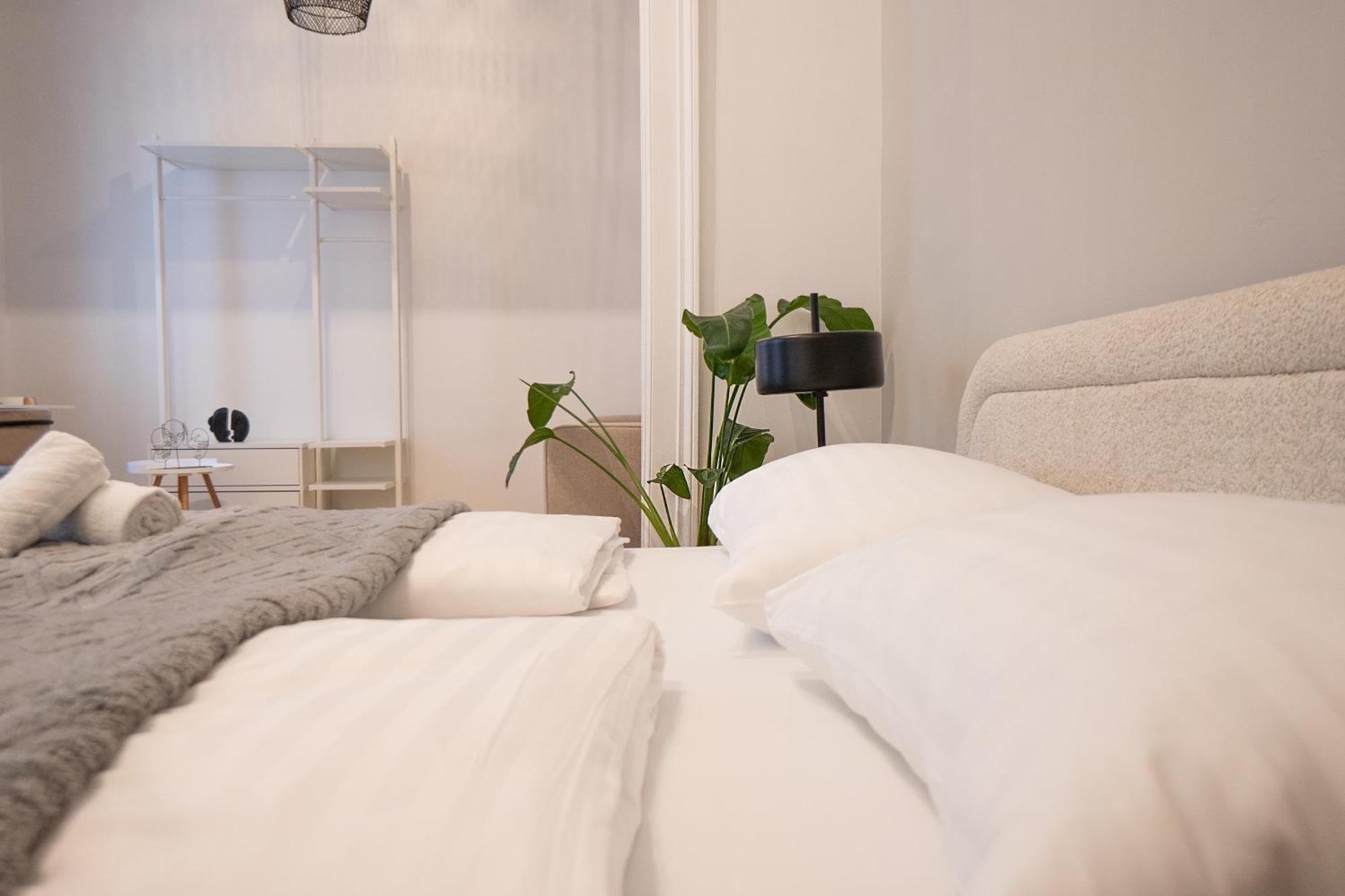 Spacious 110М2 Flat In The City Center เวียนนา ภายนอก รูปภาพ