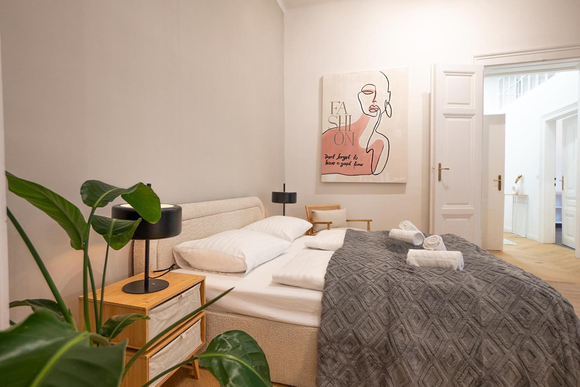 Spacious 110М2 Flat In The City Center เวียนนา ภายนอก รูปภาพ